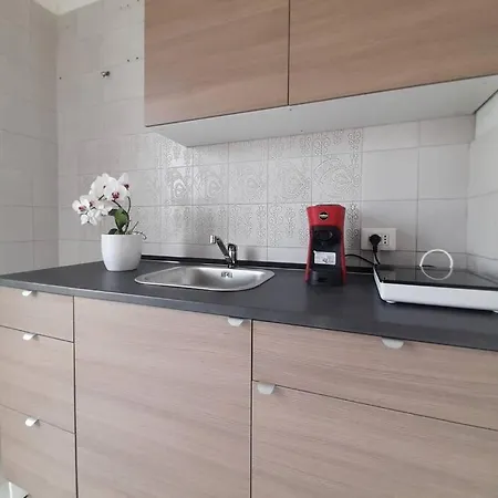 Seven House Poetto Apartment *