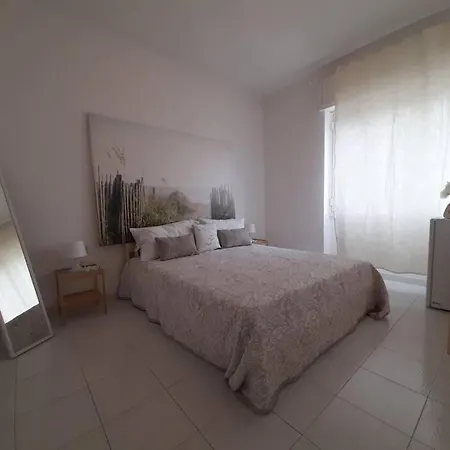 Seven House Poetto *