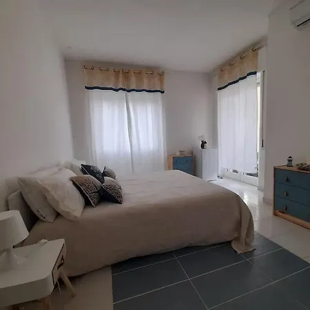 Seven House Poetto Cagliari